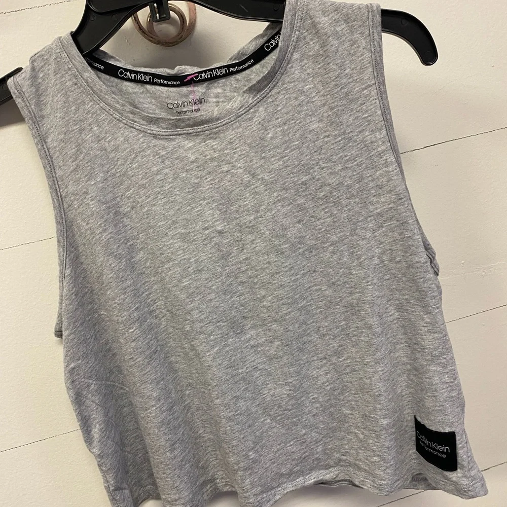 Calvin Klein Performance Tank Medium - Picture 2 of 5